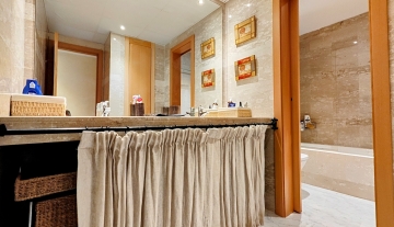 Resa Estates Marina Botafoch Ibiza 4 bedroos te koop sale bathroom sink.jpg